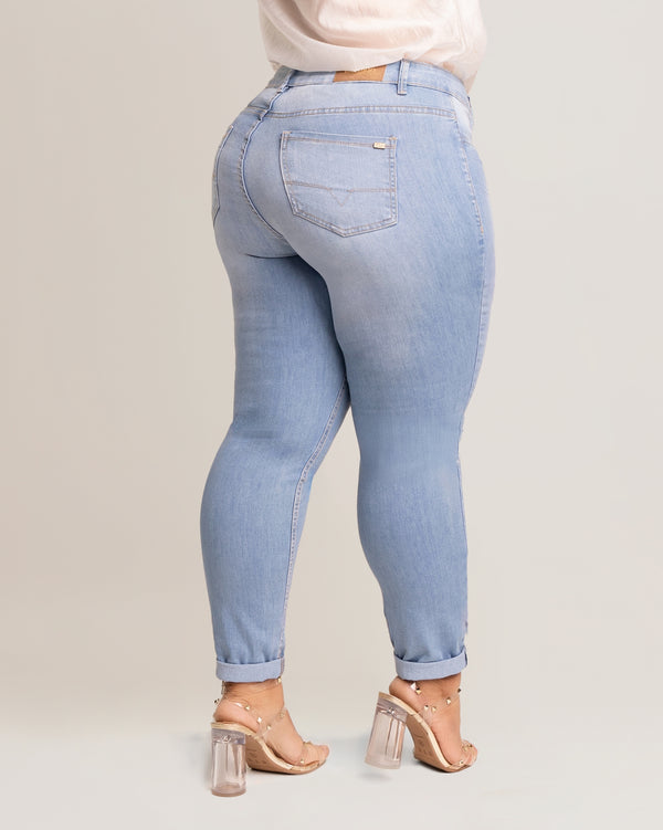 Calça Jeans Plus Size Cigarrete